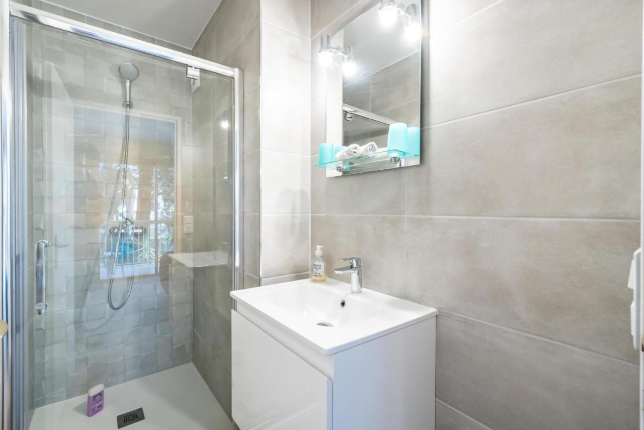 Spacious Apartment At A 5 Min Walk From The Beach 昂蒂布 外观 照片