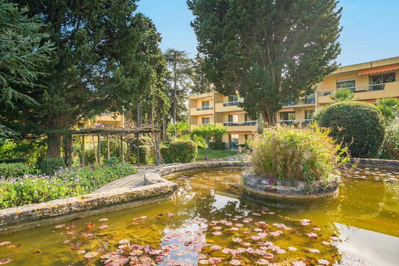 Spacious Apartment At A 5 Min Walk From The Beach 昂蒂布 外观 照片