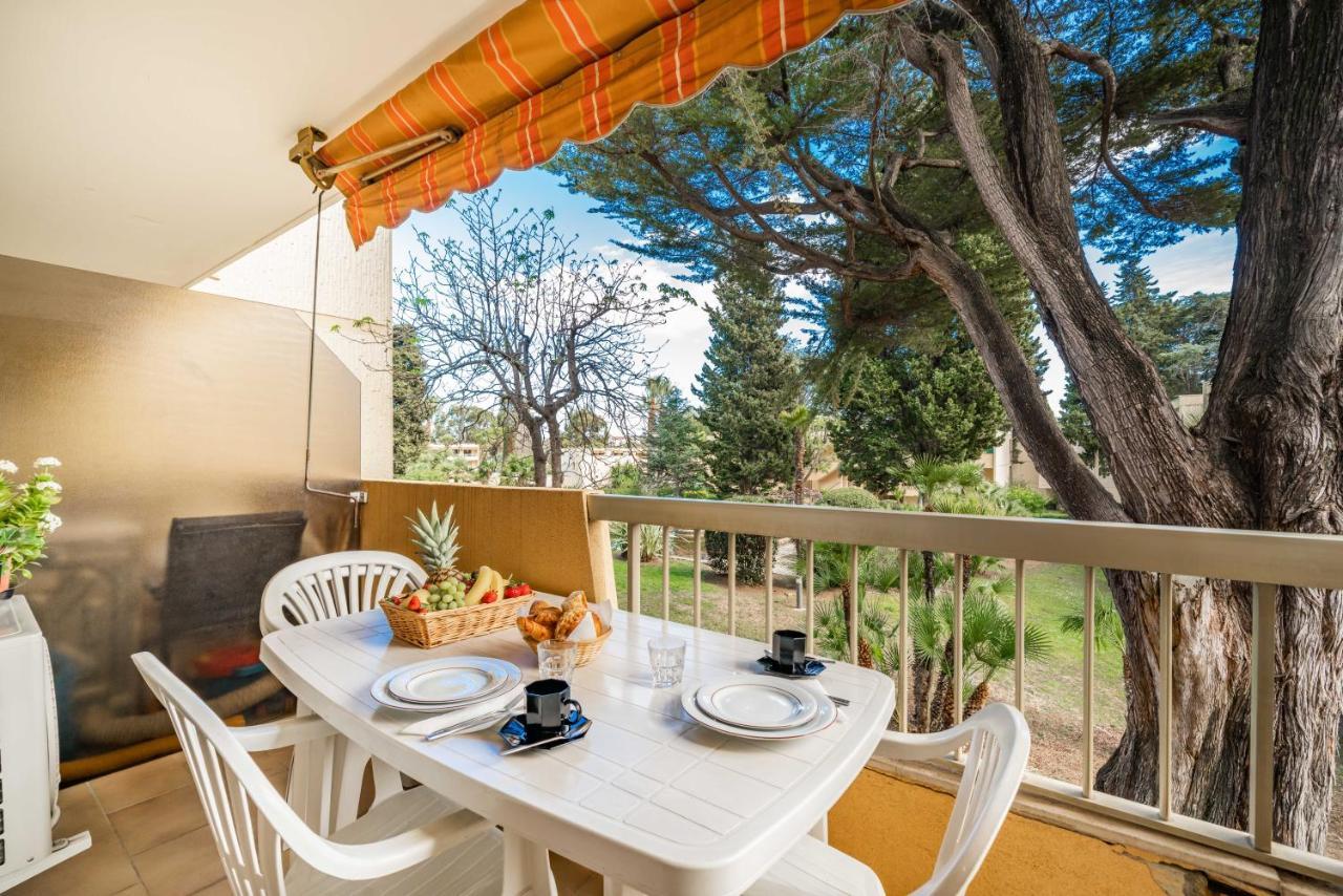 Spacious Apartment At A 5 Min Walk From The Beach 昂蒂布 外观 照片